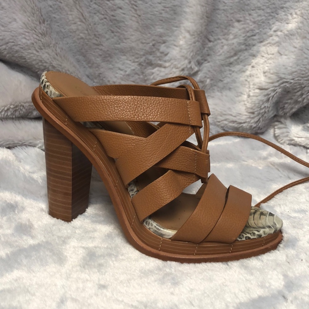 Calvin Klein heels 👠 - Picture 2 of 10